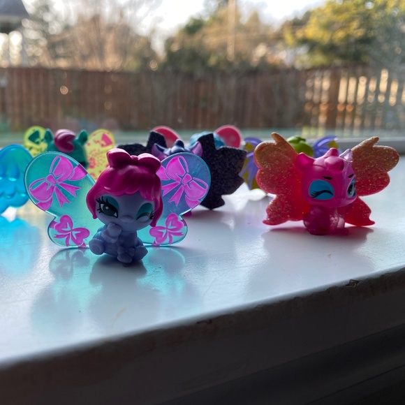 Winged Hatchimal Set - Picture 2 of 4